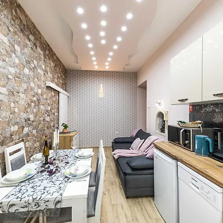 Keka Guest house *